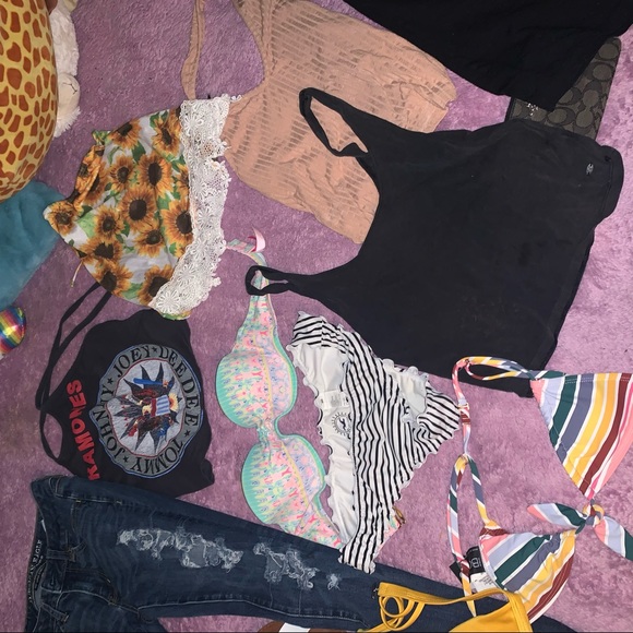 clothes - Picture 2 of 7